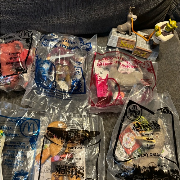 15 Shrek McDonalds Toys Early 2000’s - Picture 2 of 5